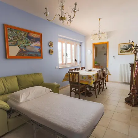 Panorama 180 - Attico Vacanze * גרוטמארה